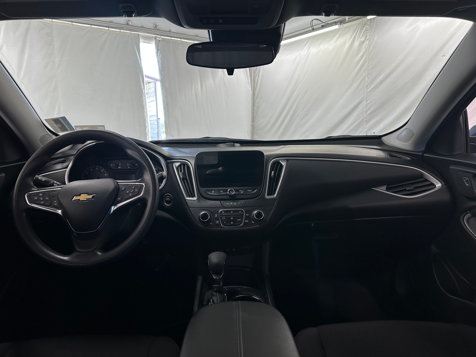Thumbnail: 2024 Chevrolet Malibu - 3