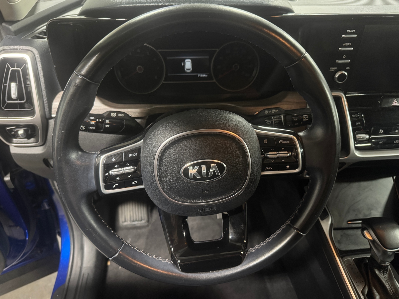 Thumbnail: 2021 Kia Sorento - 4