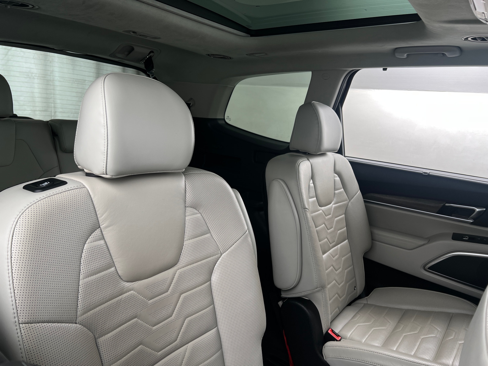 Thumbnail: 2020 Kia Telluride - 5