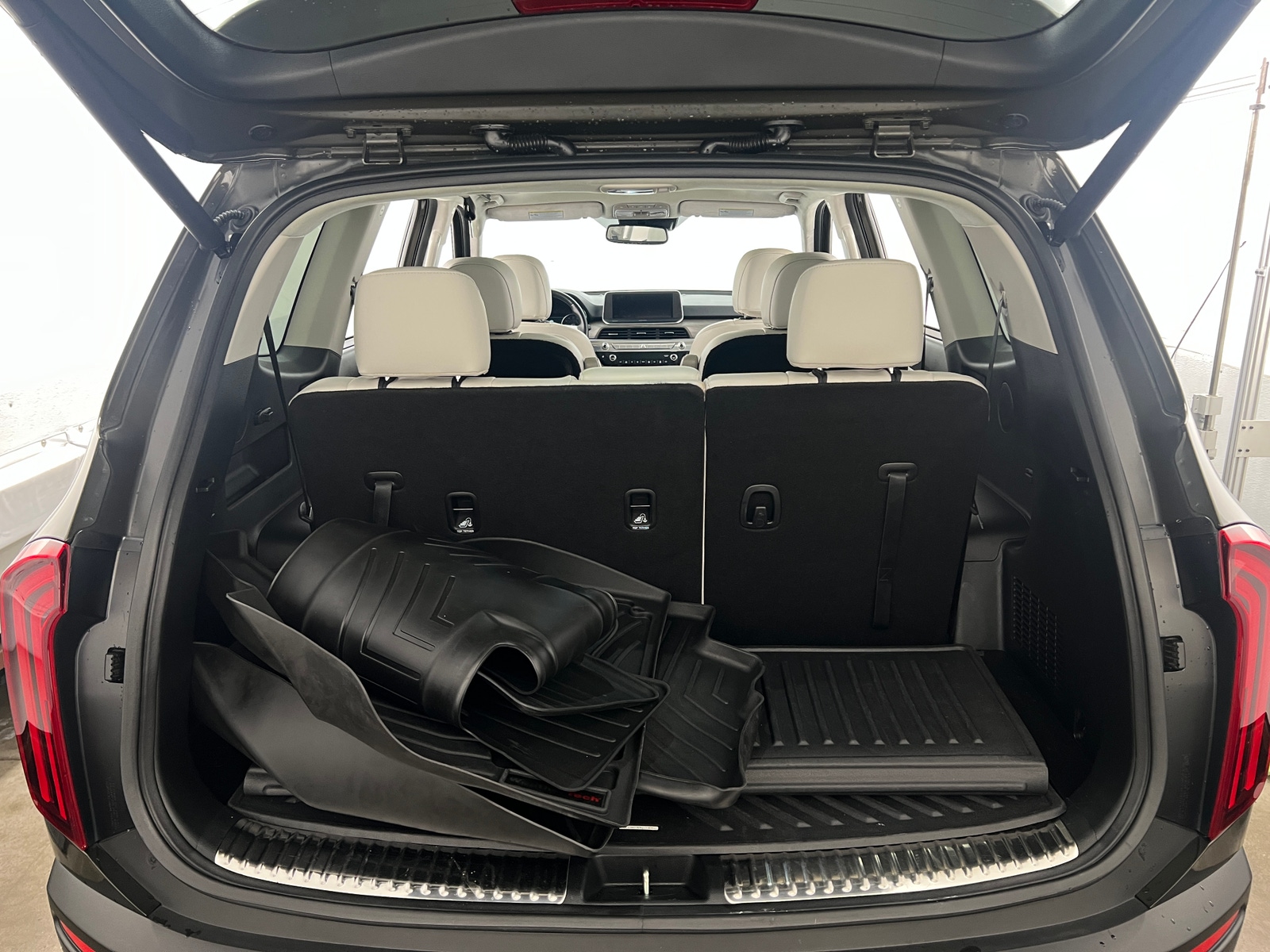 Thumbnail: 2020 Kia Telluride - 6