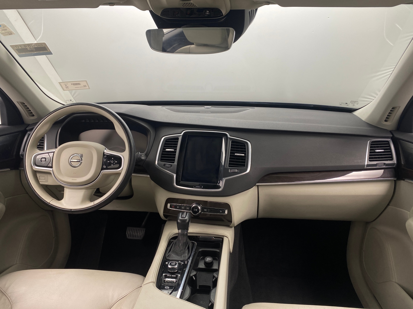 Thumbnail: 2019 Volvo XC90 - 2
