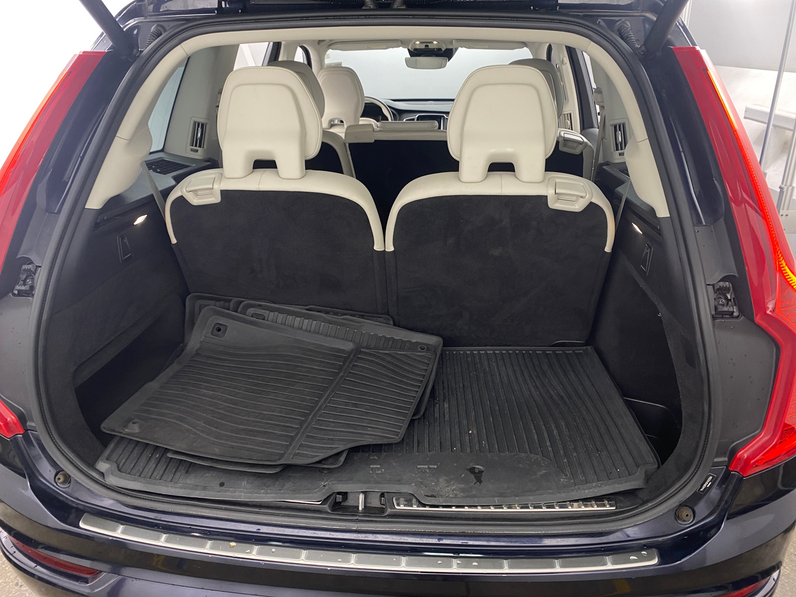 Thumbnail: 2019 Volvo XC90 - 6