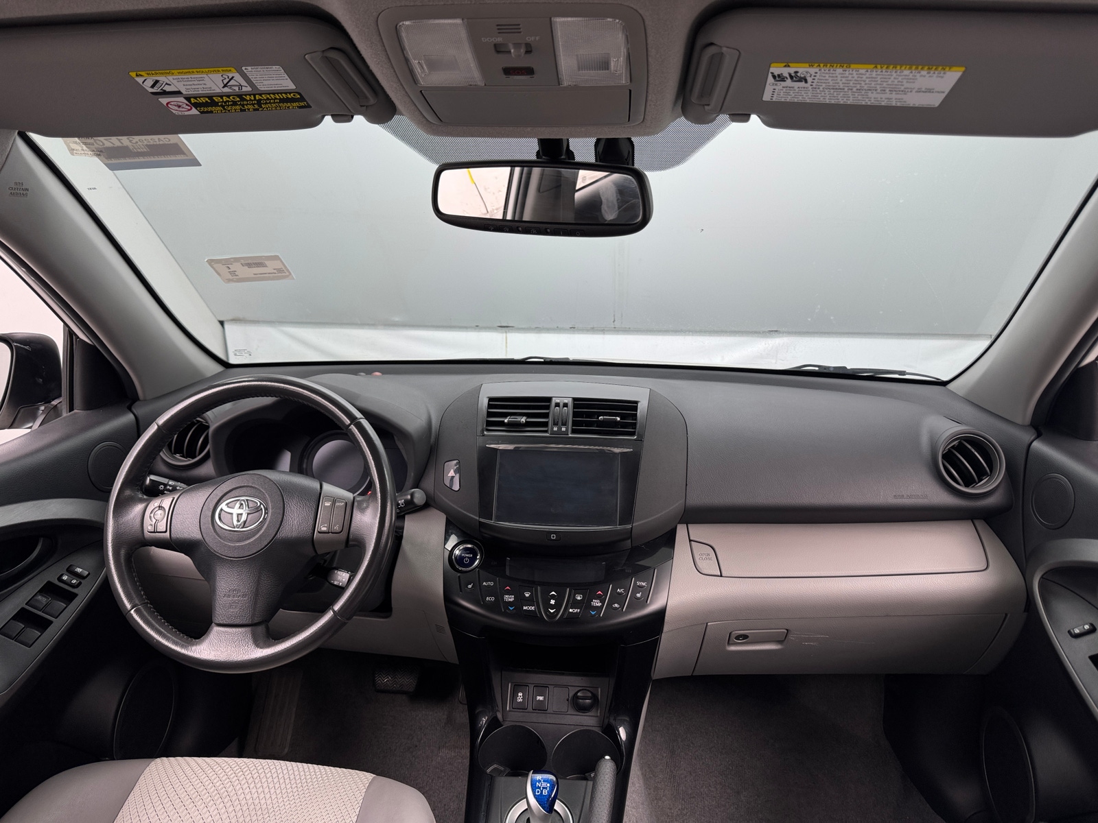 Thumbnail: 2014 Toyota RAV4 - 3