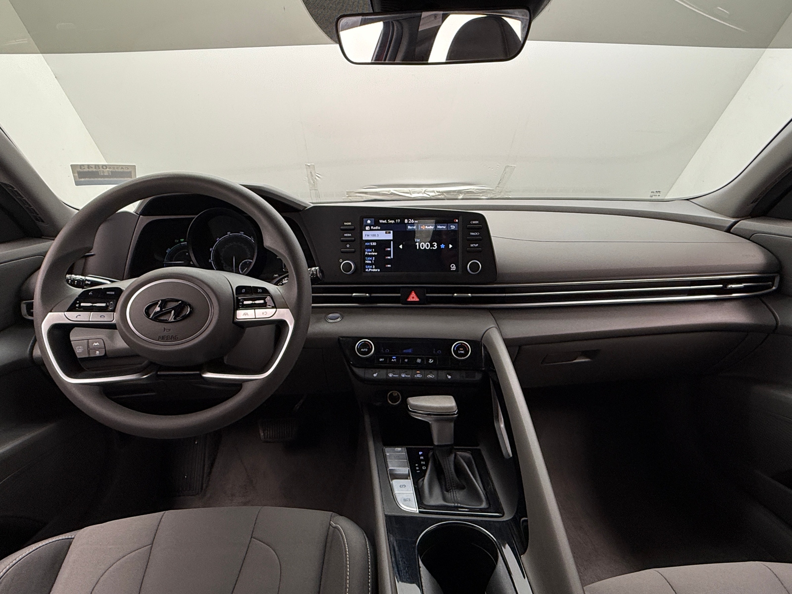 Thumbnail: 2022 Hyundai Elantra - 3