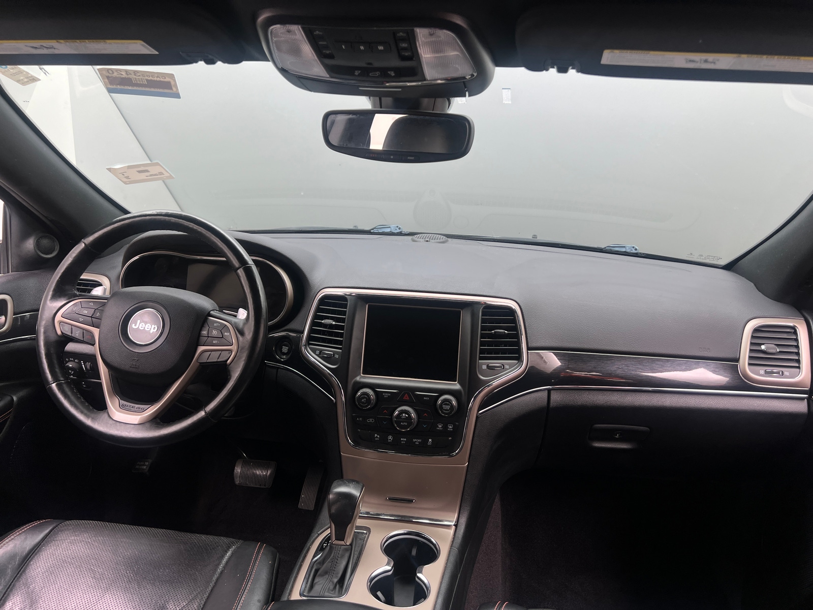 Thumbnail: 2017 Jeep Grand Cherokee - 3