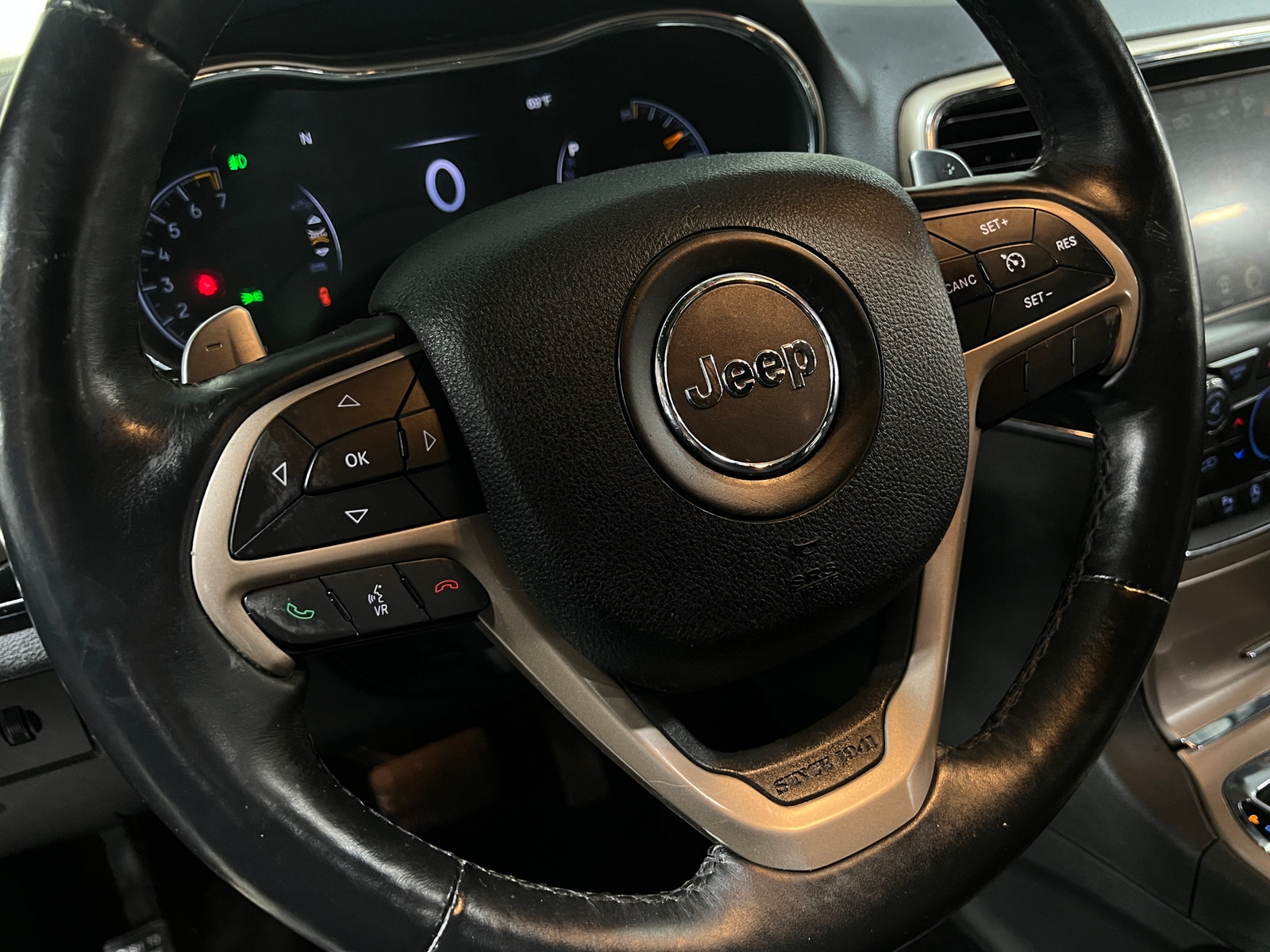 Thumbnail: 2017 Jeep Grand Cherokee - 5