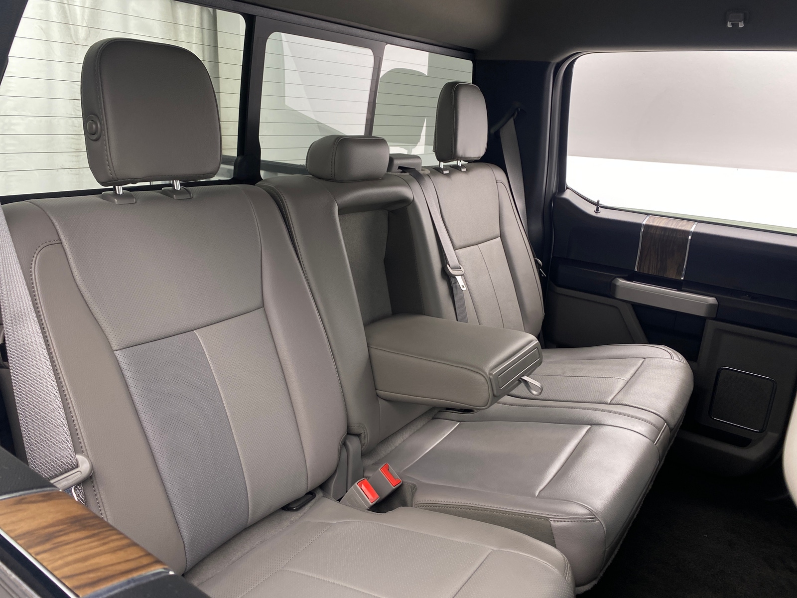 Thumbnail: 2018 Ford Econoline - 5