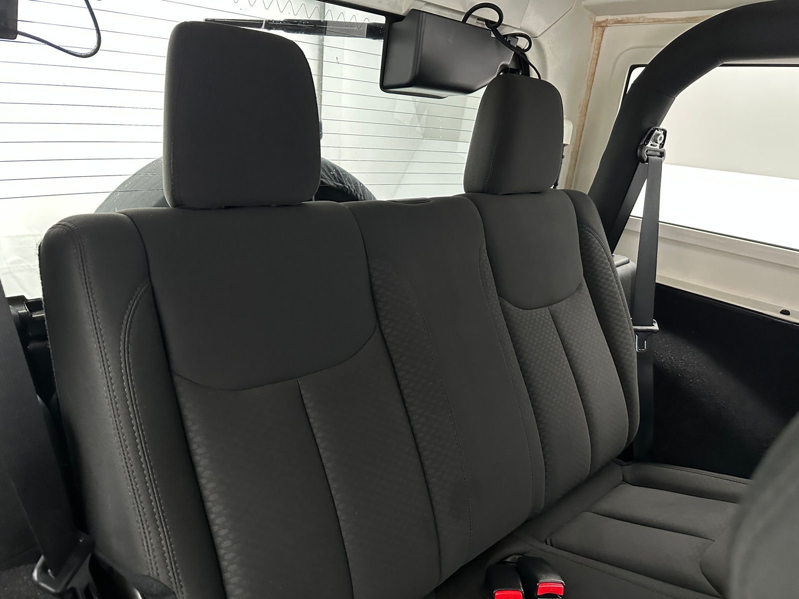 Thumbnail: 2016 Jeep Wrangler - 6