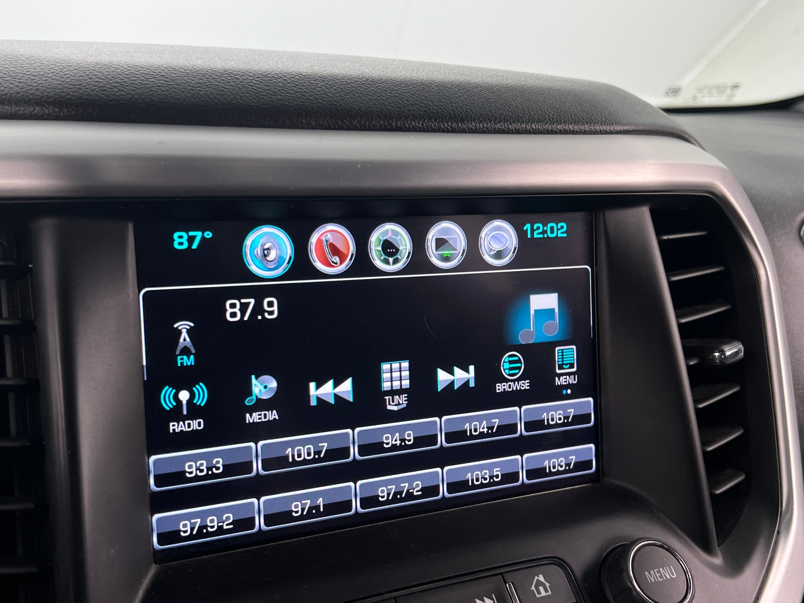 Thumbnail: 2019 GMC Acadia - 3