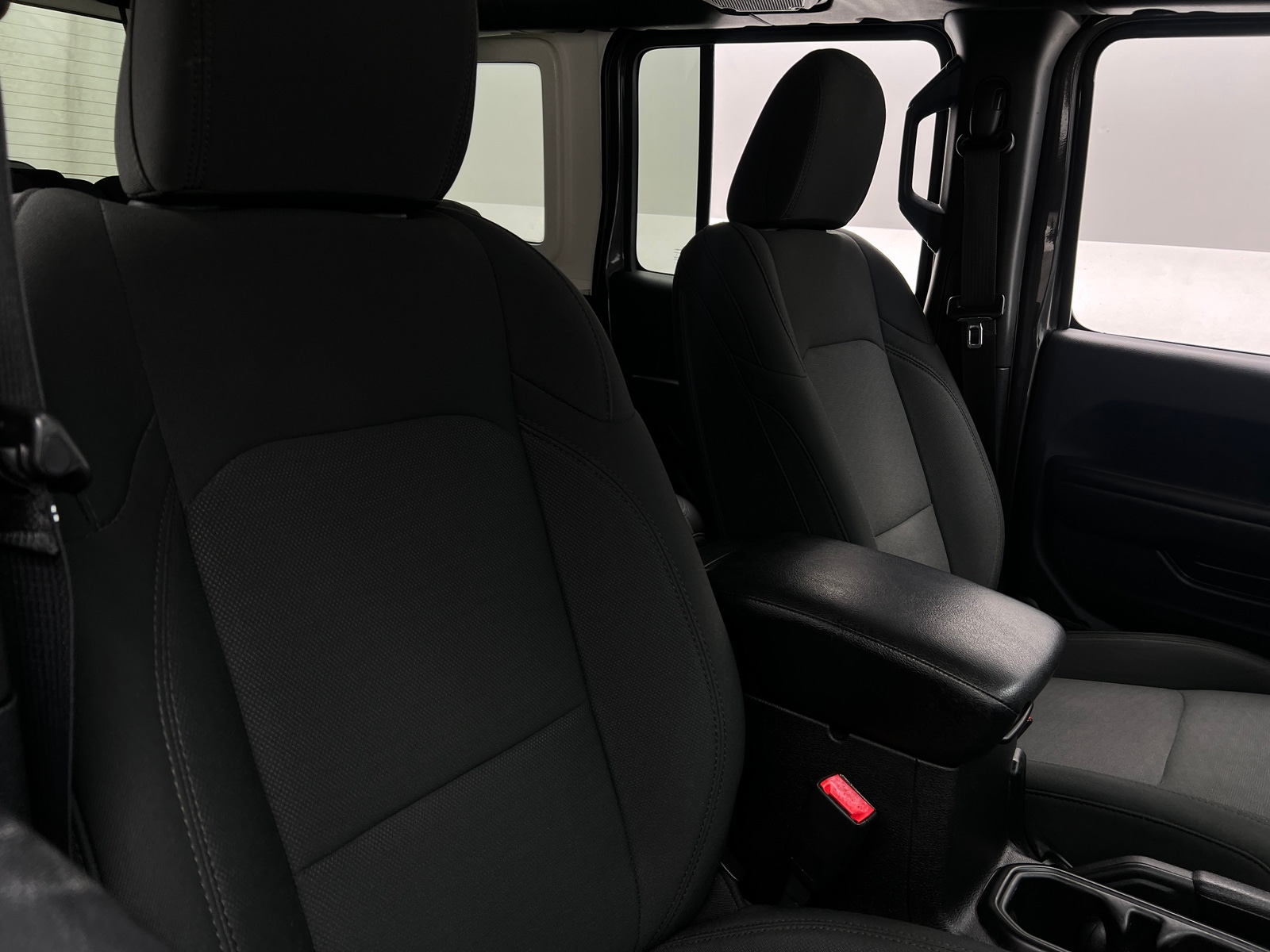 Thumbnail: 2018 Jeep Wrangler - 2