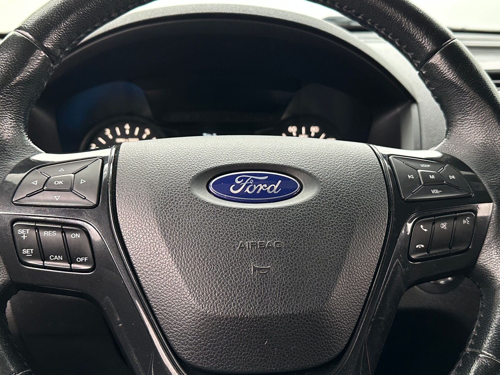 Thumbnail: 2019 Ford Explorer - 5