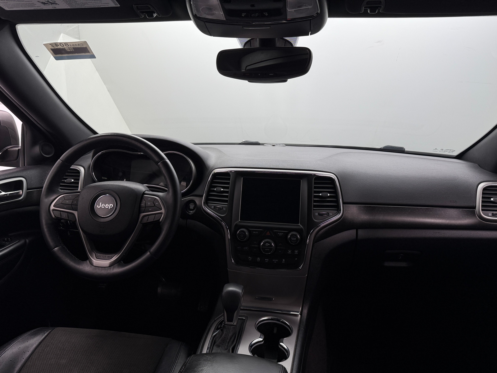 Thumbnail: 2018 Jeep Grand Cherokee - 3