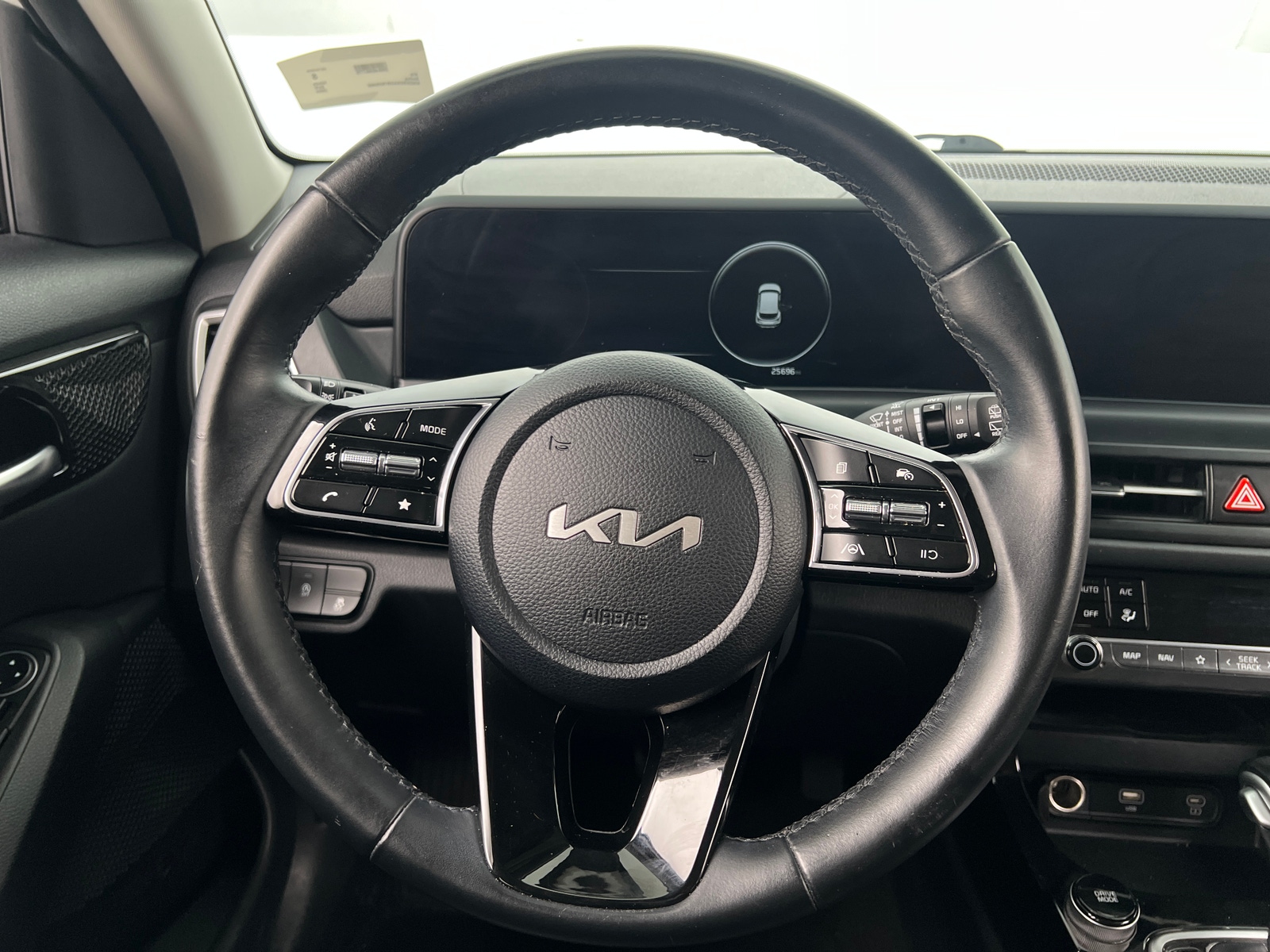 Thumbnail: 2024 Kia Seltos - 4