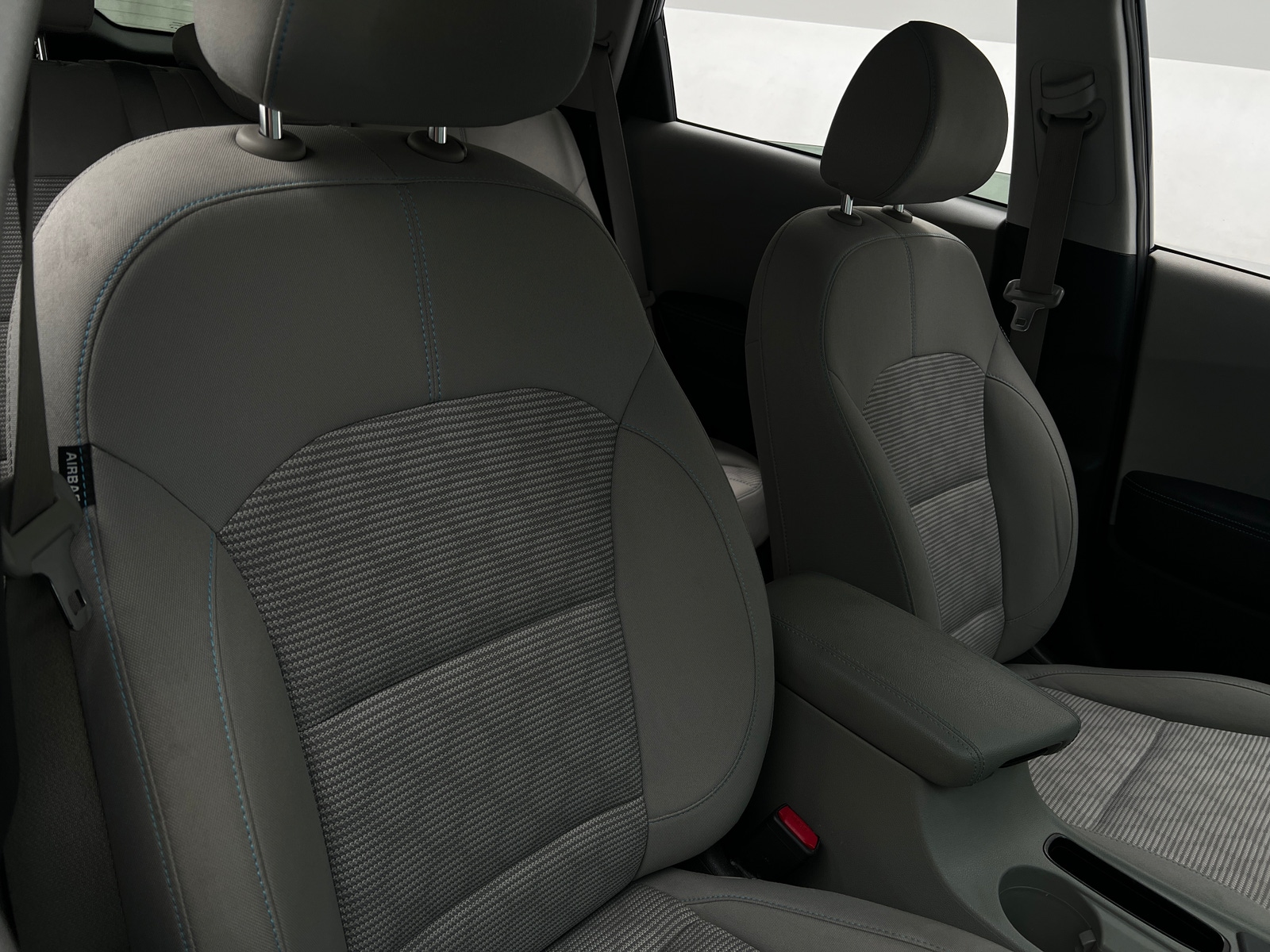 Thumbnail: 2022 Kia Niro - 2