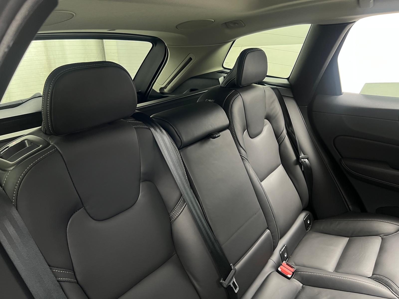 Thumbnail: 2023 Volvo XC60 - 5
