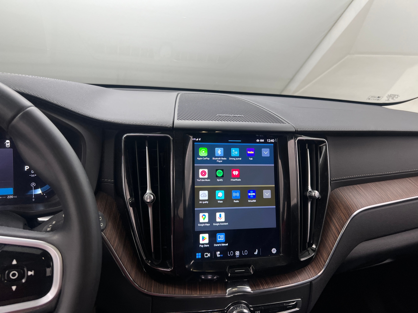 Thumbnail: 2023 Volvo XC60 - 3