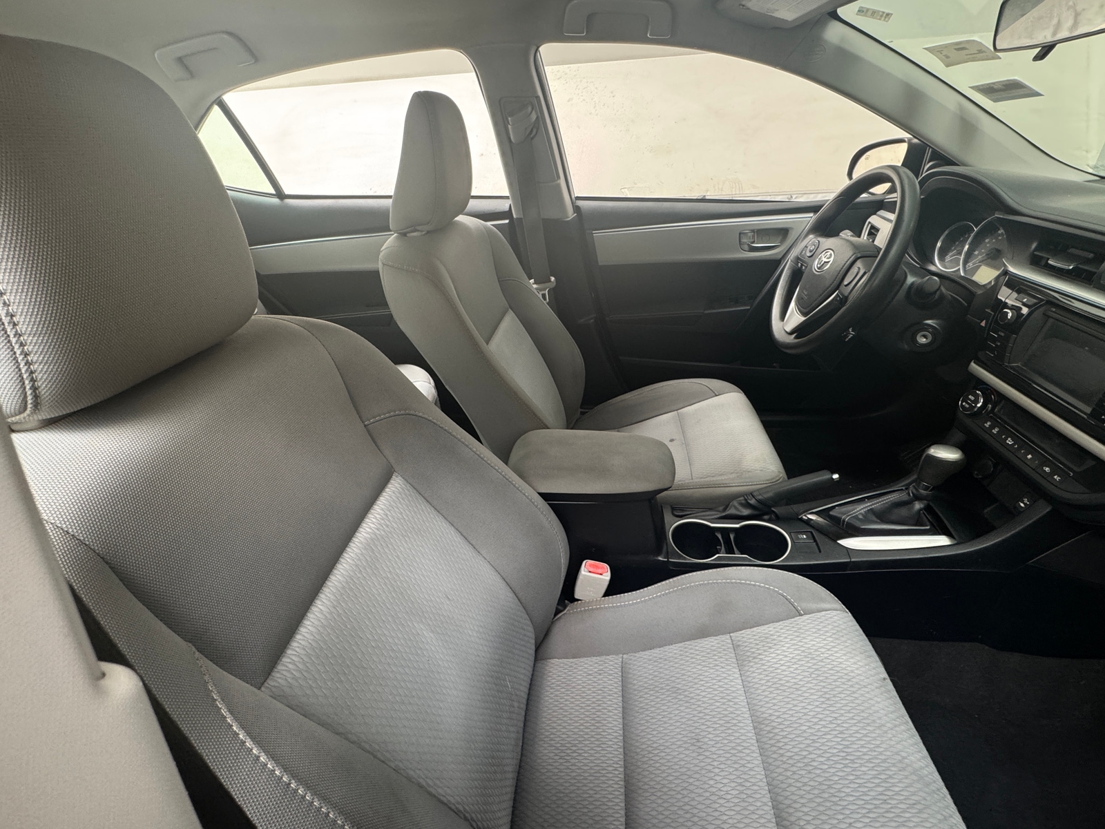 Thumbnail: 2016 Toyota Corolla - 2