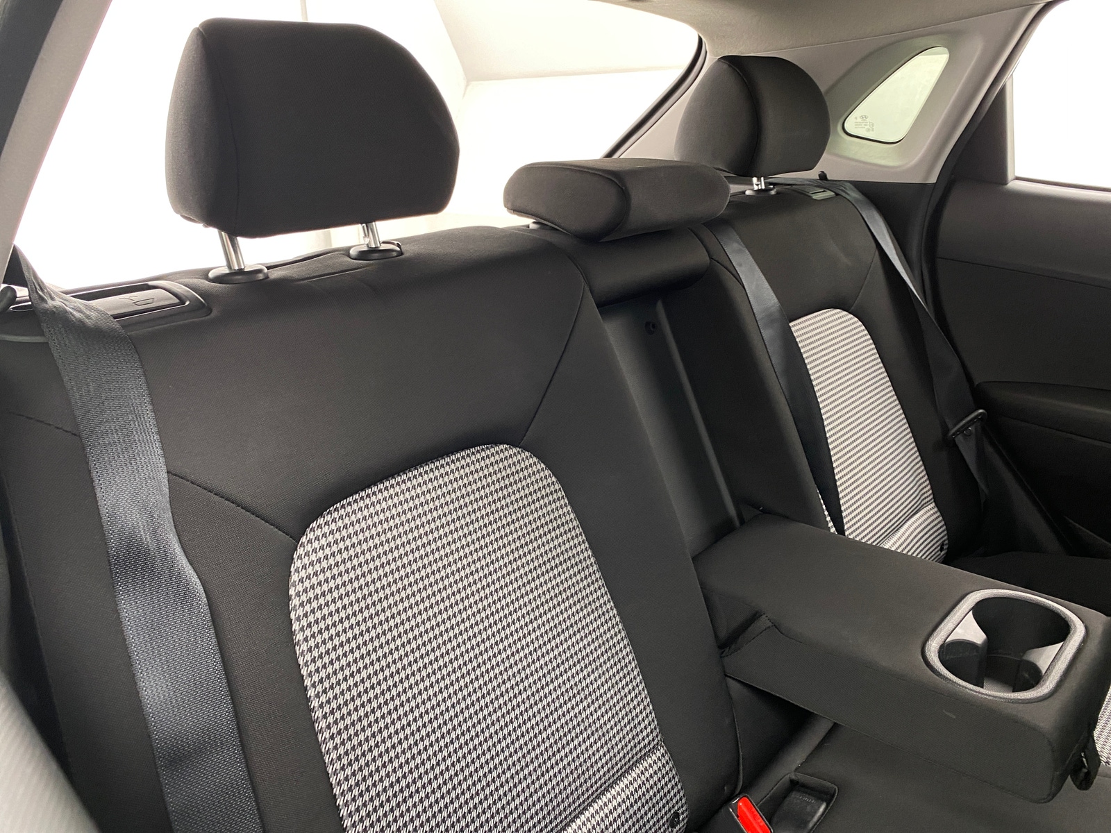 Thumbnail: 2020 Hyundai Kona - 6