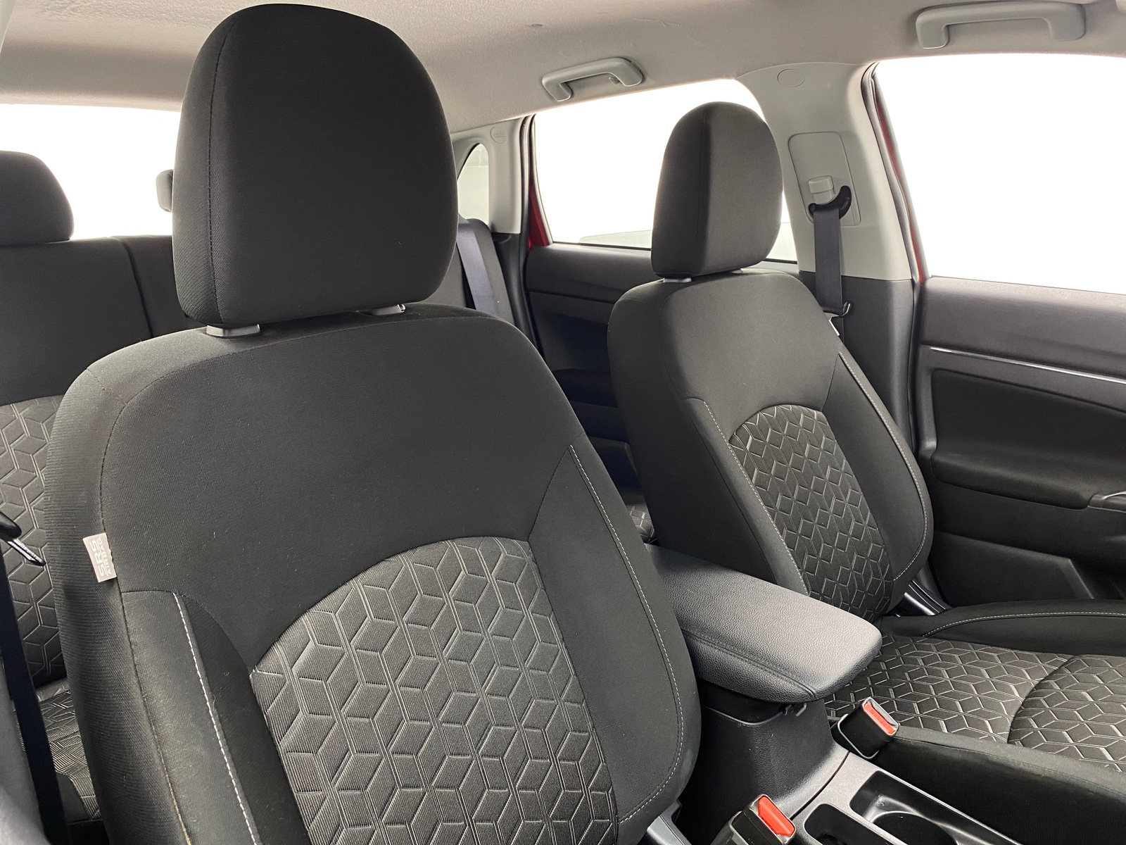 Thumbnail: 2024 Mitsubishi Outlander Sport - 2