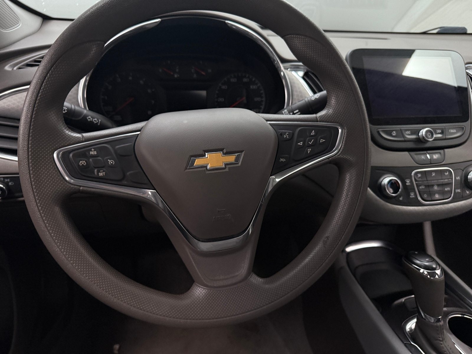 Thumbnail: 2020 Chevrolet Malibu - 5