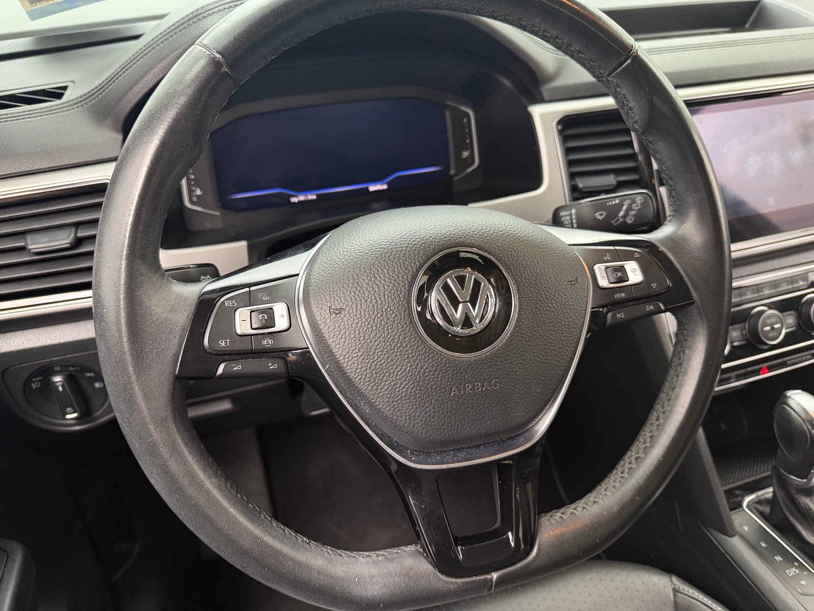 Thumbnail: 2019 Volkswagen Atlas - 4