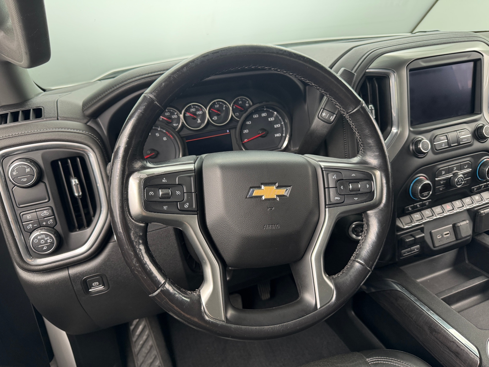 Thumbnail: 2019 Chevrolet Silverado 1500 - 4