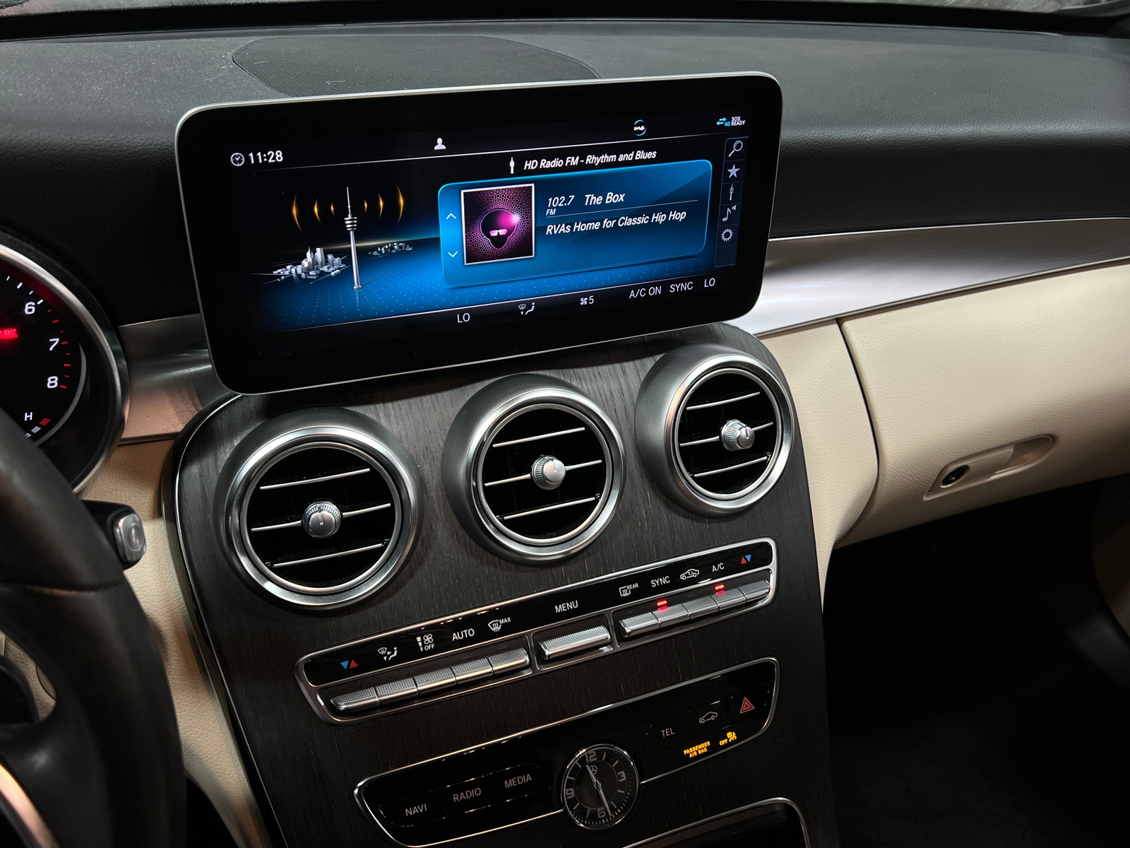 Thumbnail: 2019 Mercedes-Benz C-Class - 3