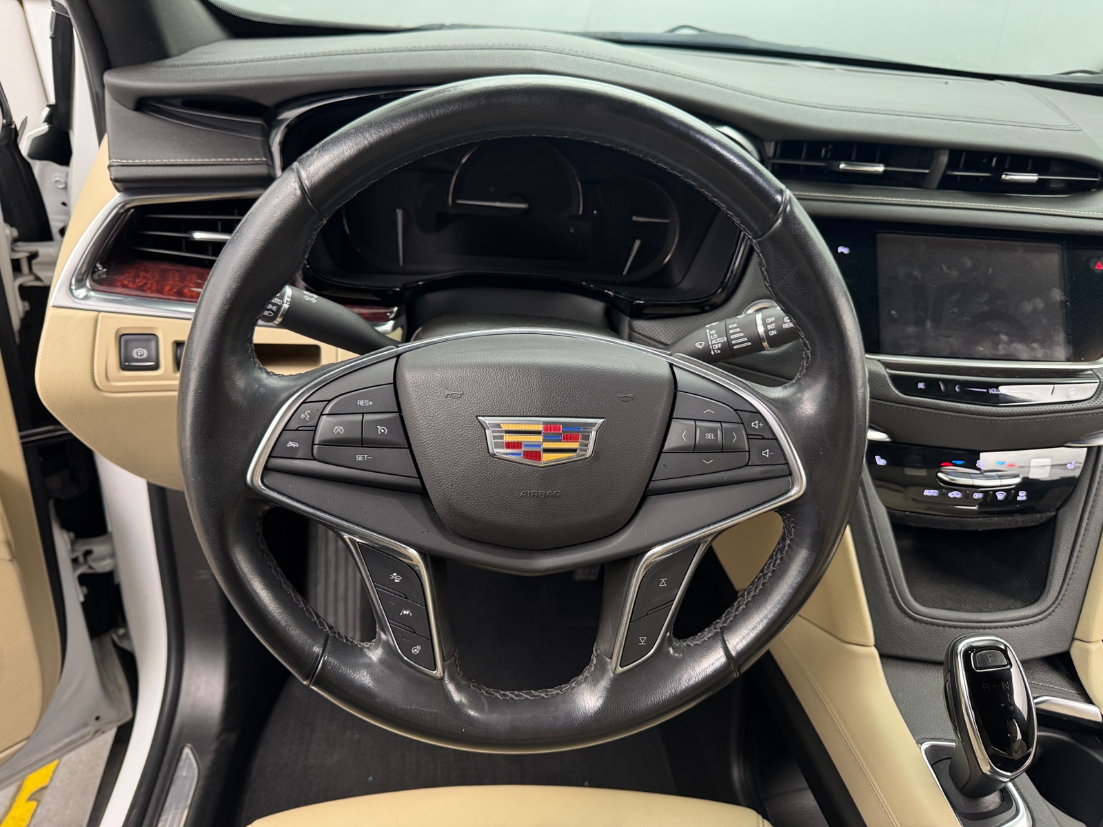 Thumbnail: 2019 Cadillac XT5 - 4