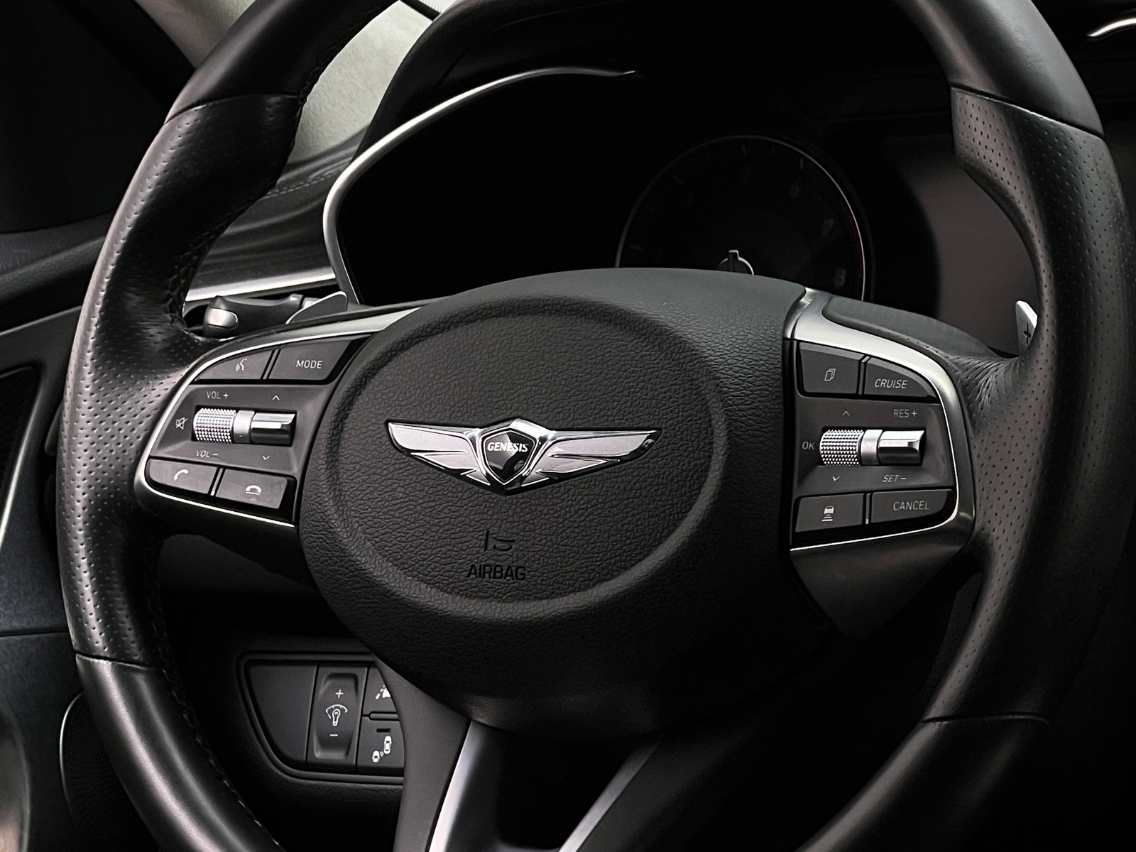 Thumbnail: 2020 Genesis G70 - 4