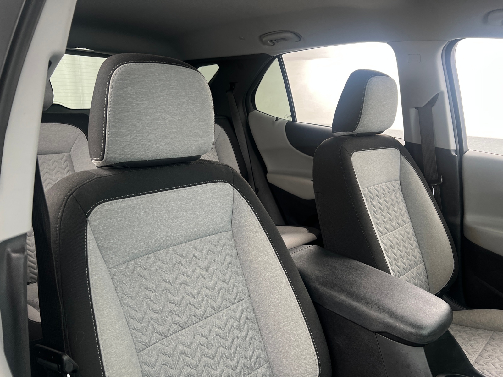 Thumbnail: 2022 Chevrolet Equinox - 2