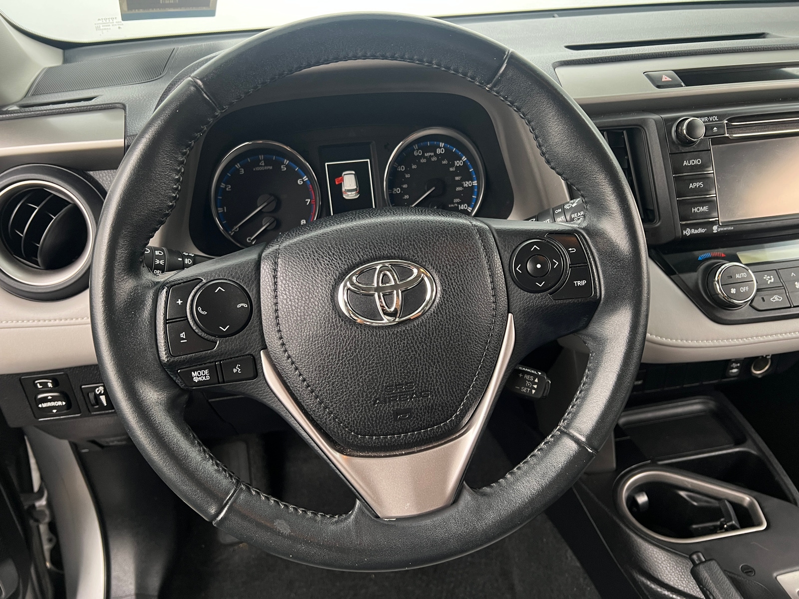 Thumbnail: 2016 Toyota RAV4 - 5
