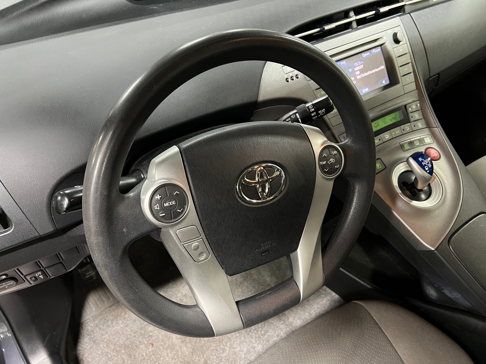 Thumbnail: 2012 Toyota Prius - 5