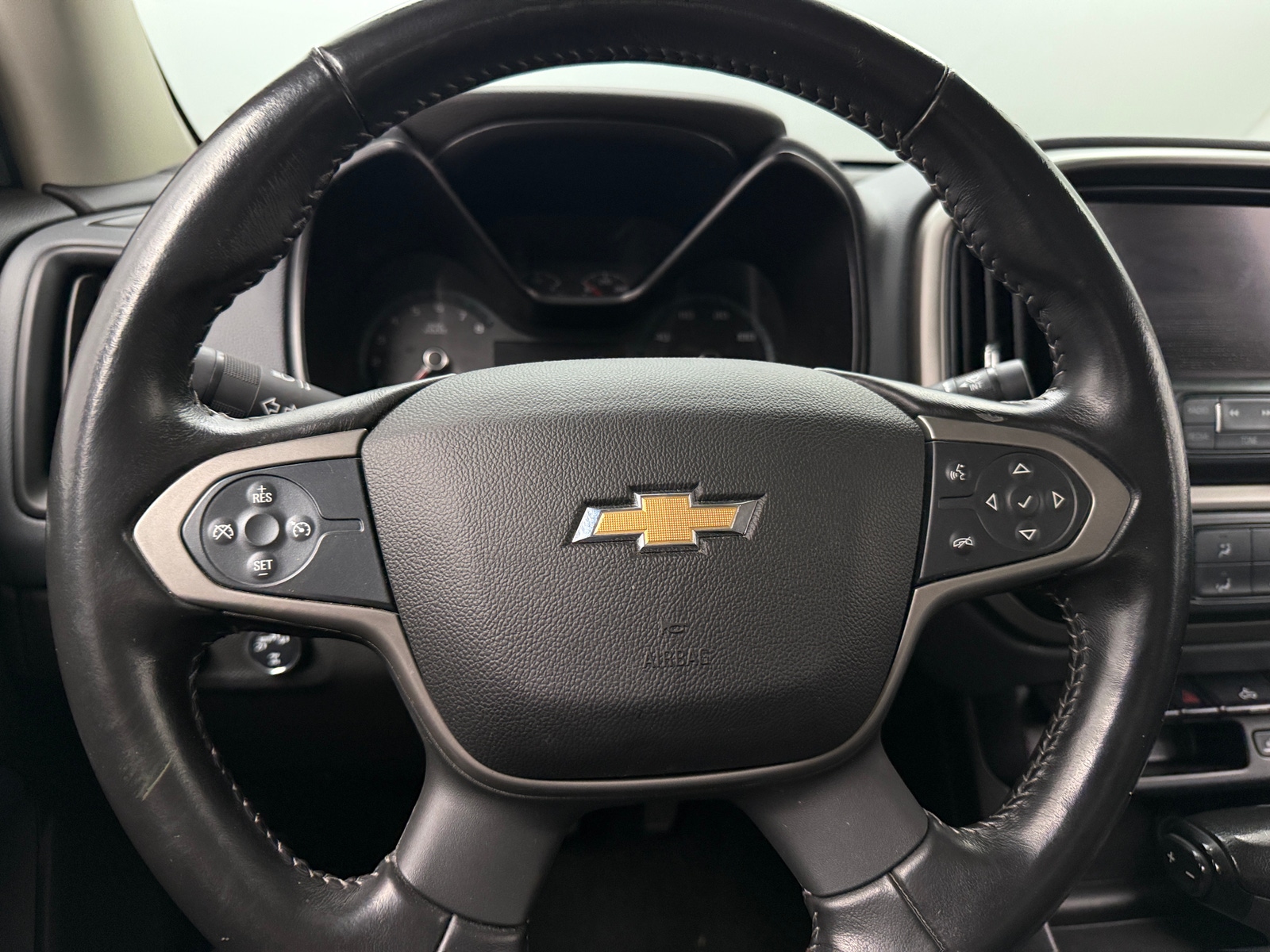Thumbnail: 2017 Chevrolet Colorado - 4