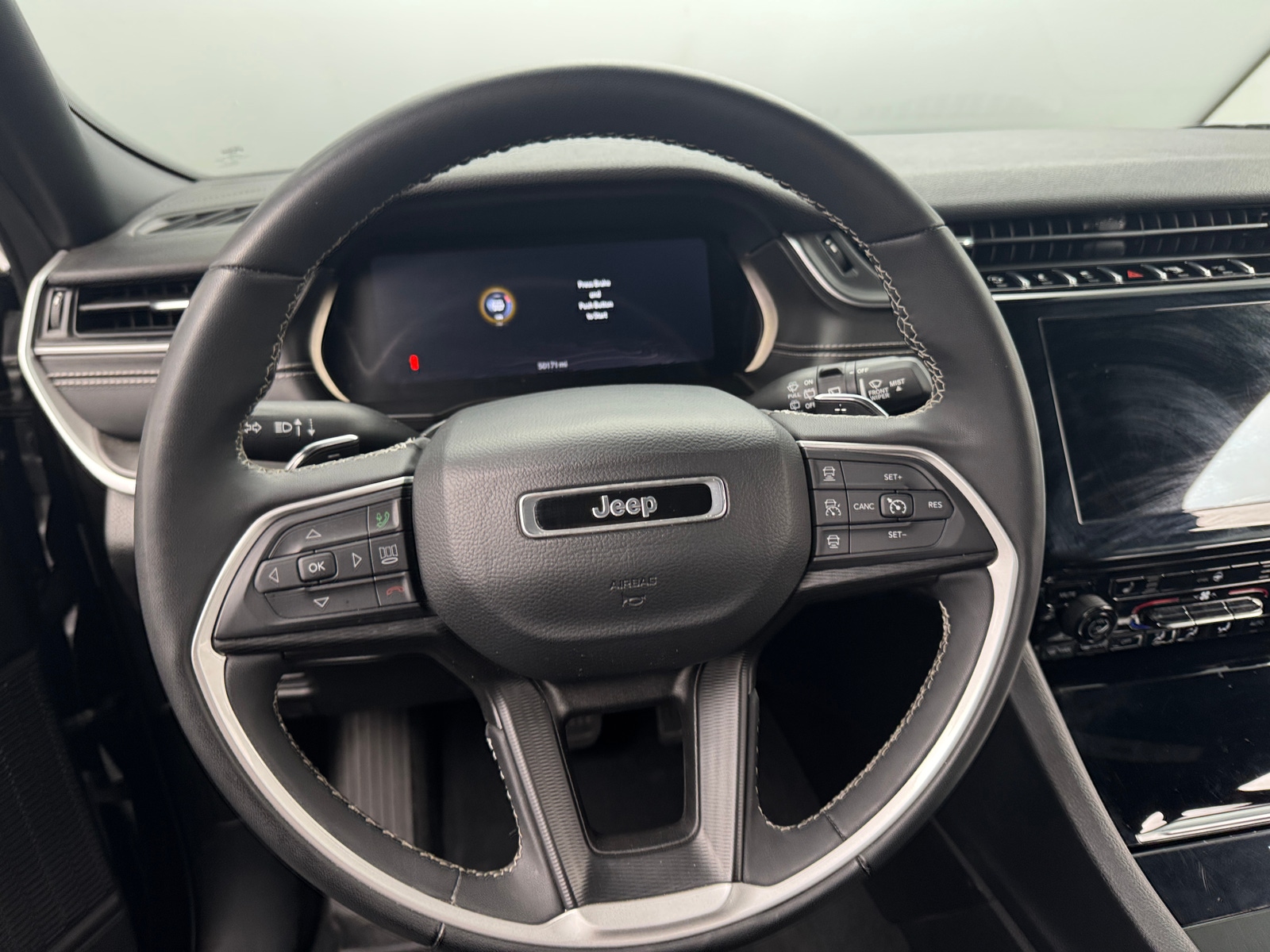 Thumbnail: 2023 Jeep Grand Cherokee - 4