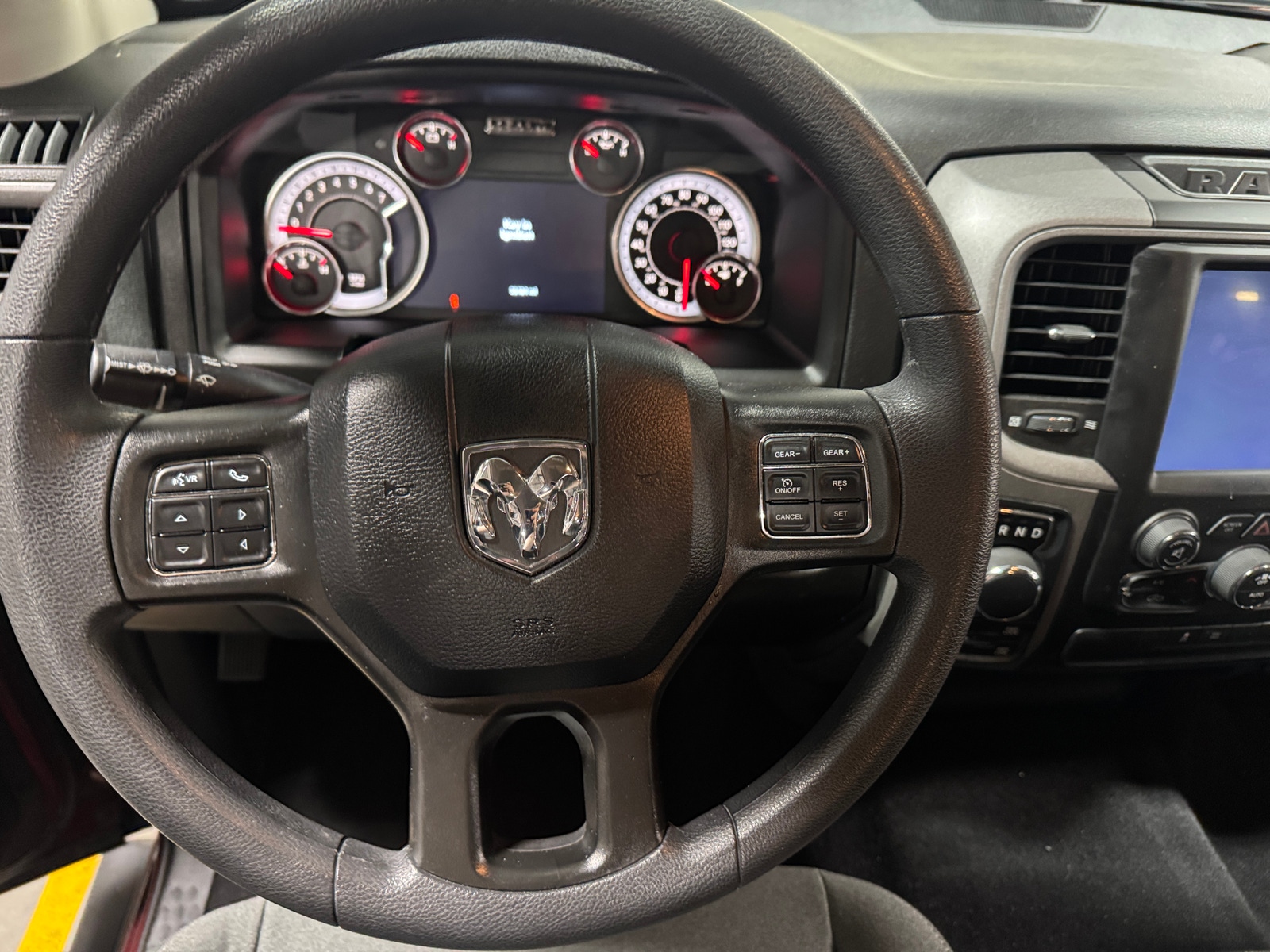 Thumbnail: 2022 RAM 1500 Classic - 5