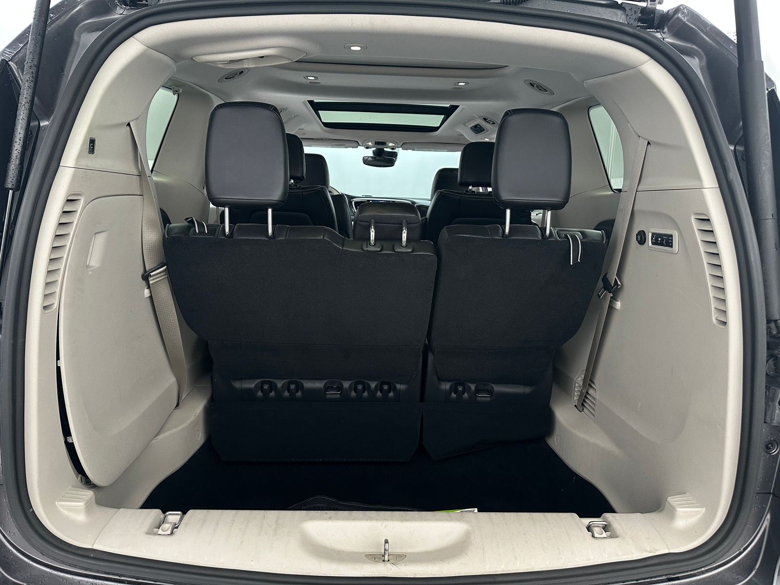 Thumbnail: 2020 Chrysler Pacifica - 6