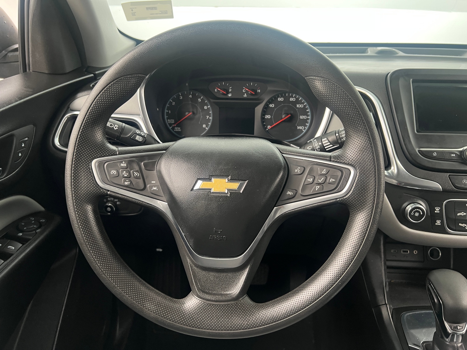 Thumbnail: 2022 Chevrolet Equinox - 5