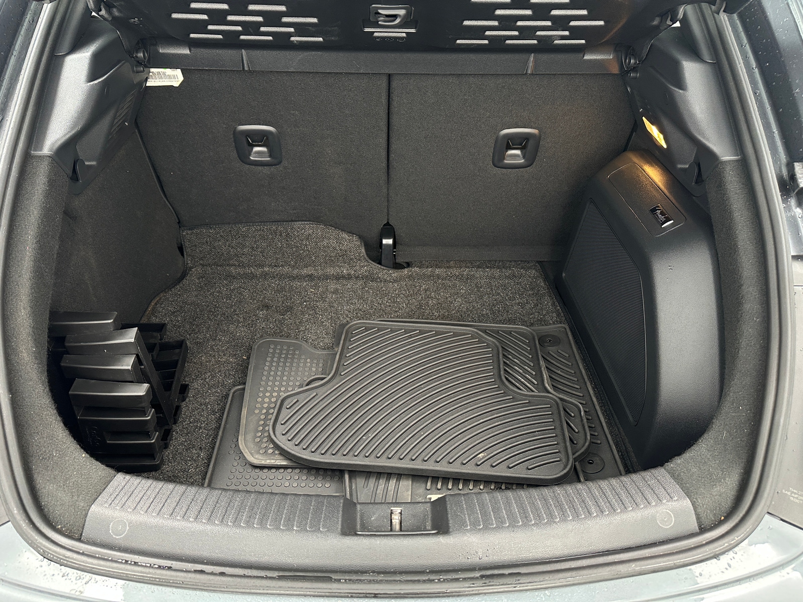 Thumbnail: 2019 Volkswagen Beetle - 6