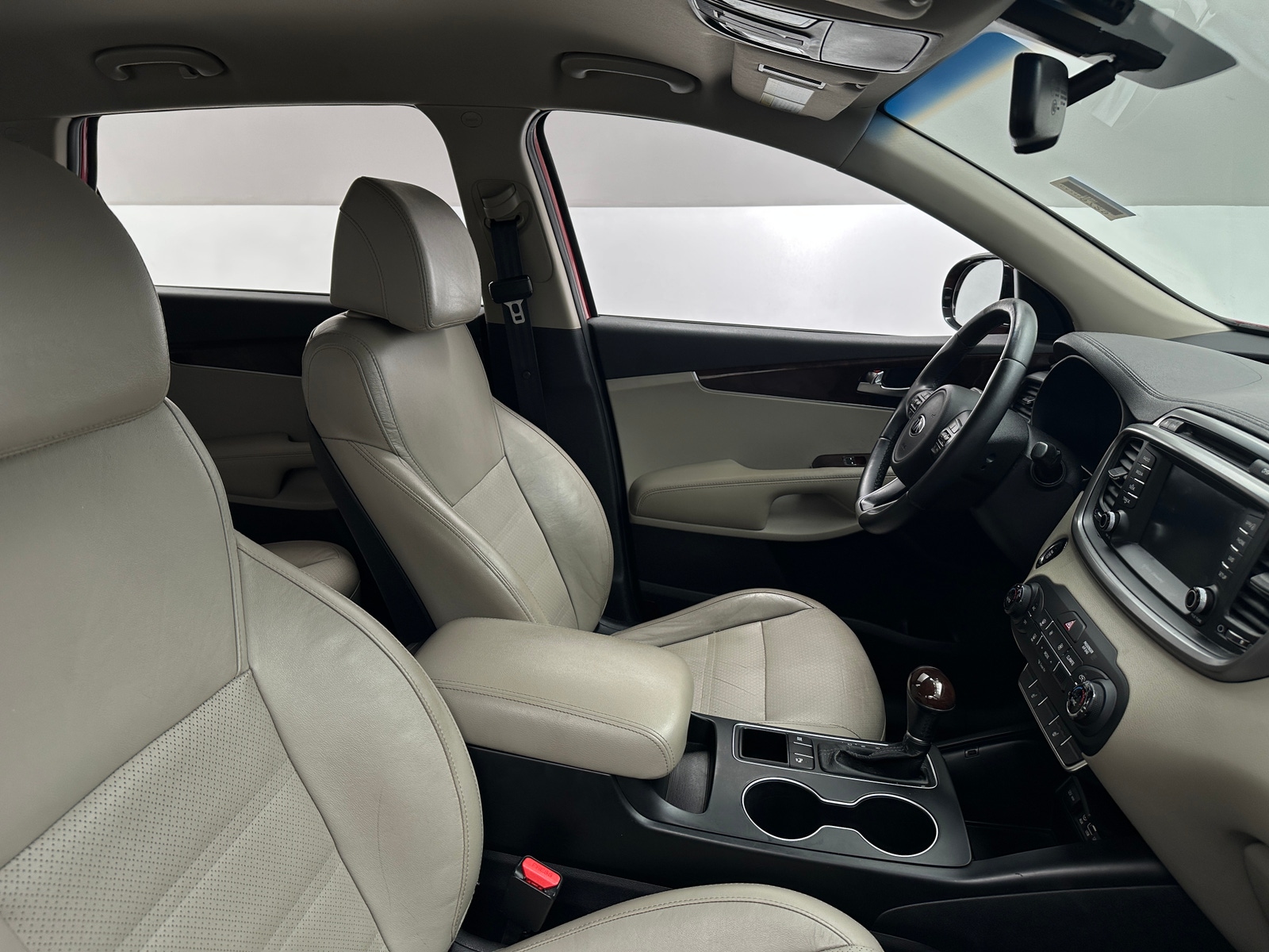 Thumbnail: 2017 Kia Sorento - 2