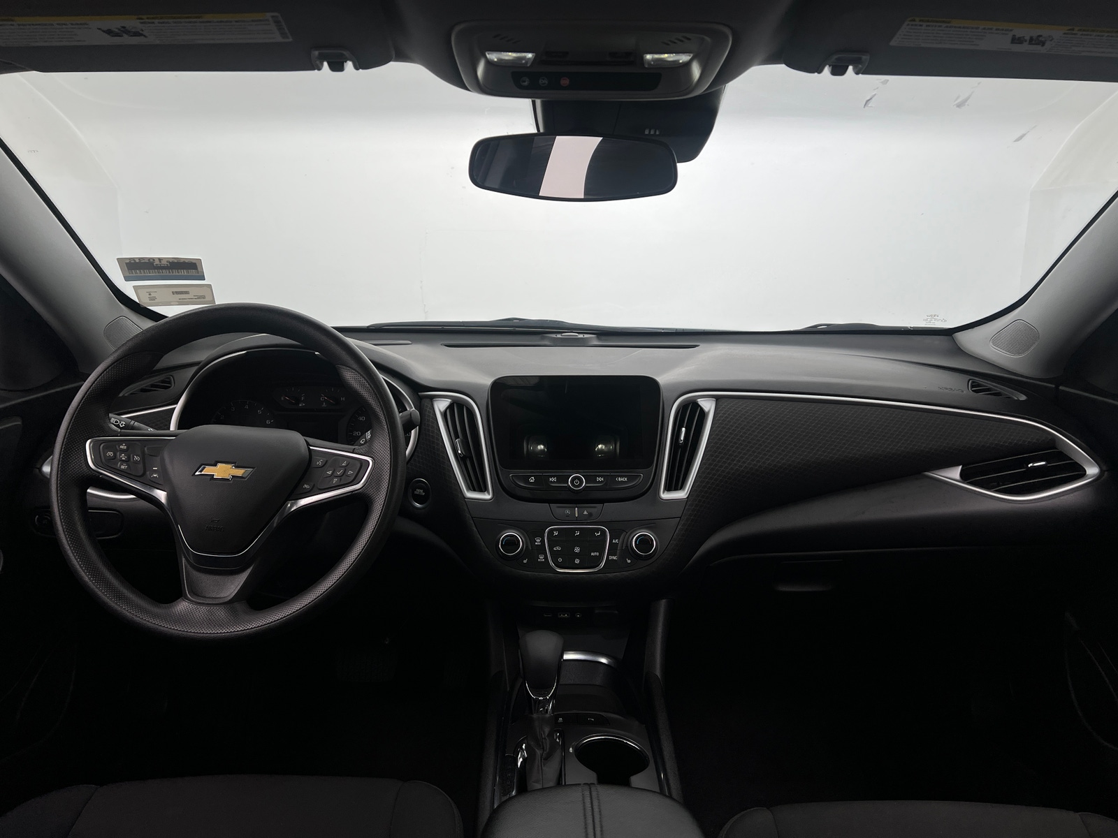 Thumbnail: 2024 Chevrolet Malibu - 3