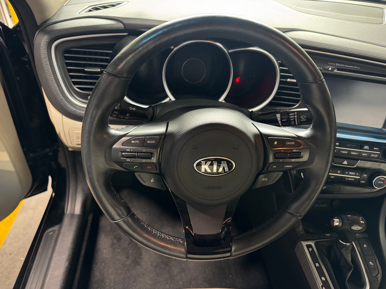 Thumbnail: 2015 Kia Optima - 4