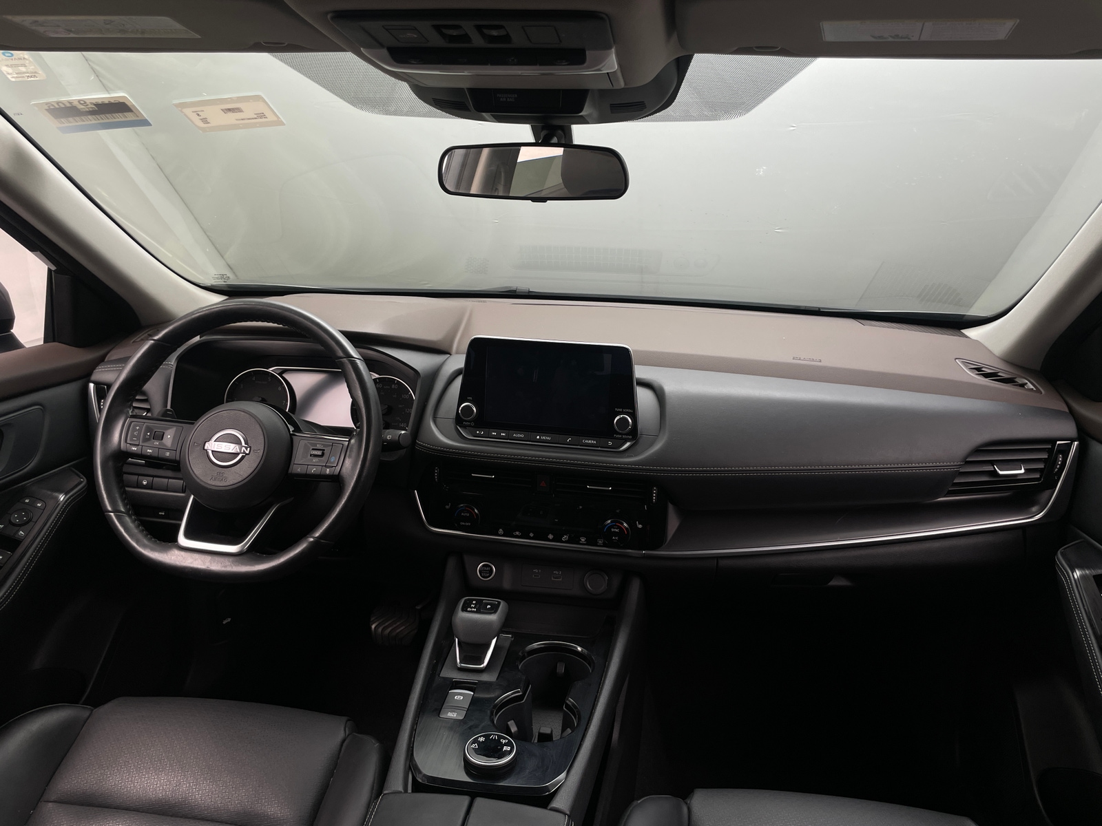 Thumbnail: 2022 Nissan Rogue - 3