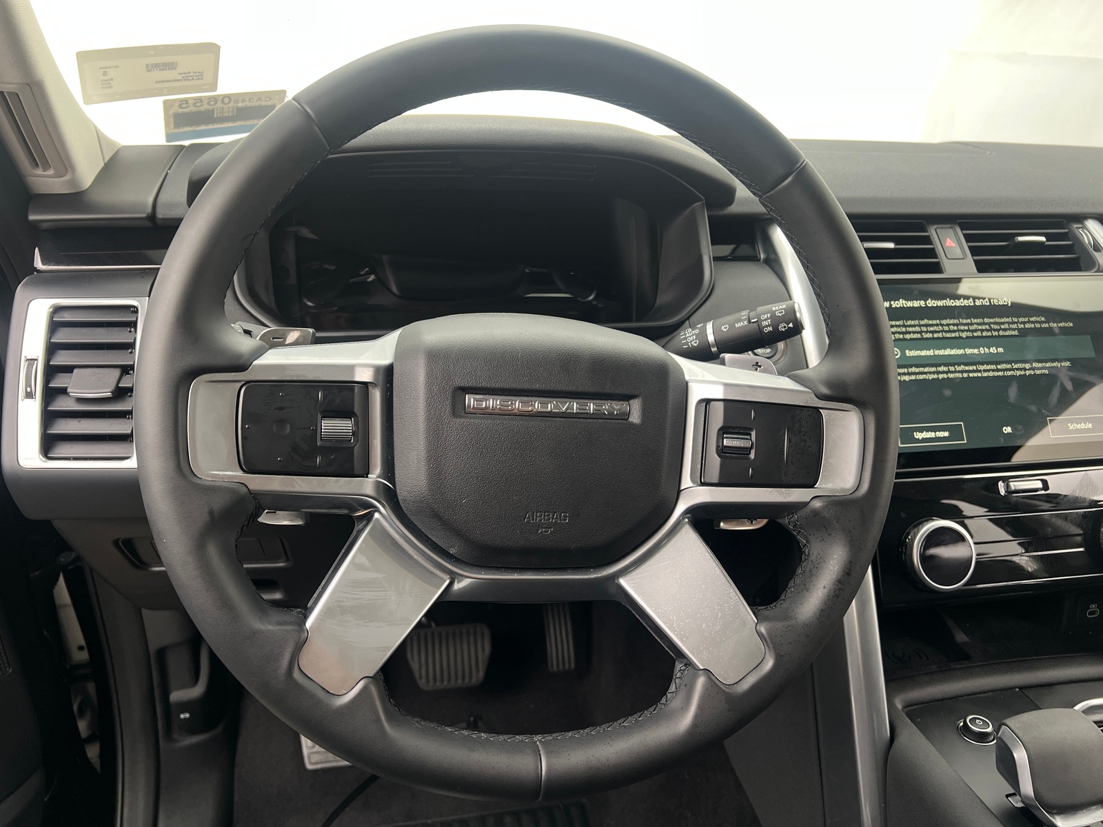 Thumbnail: 2024 Land Rover Discovery - 4