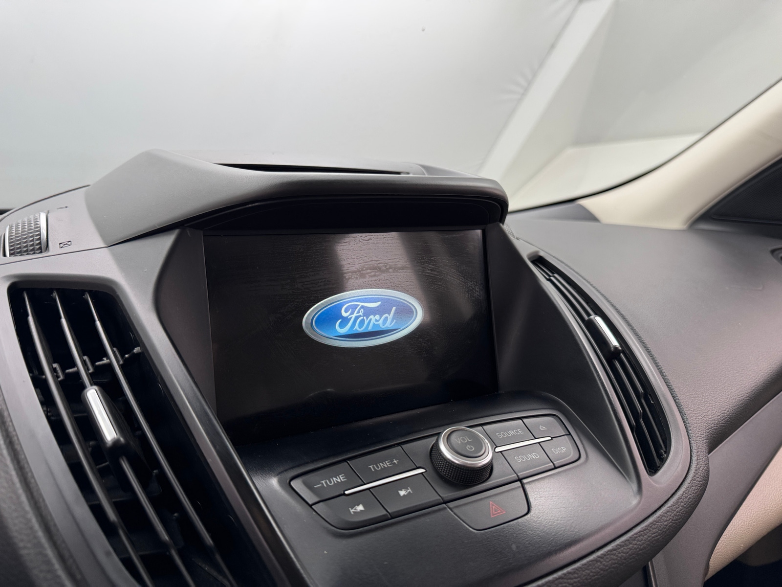 Thumbnail: 2018 Ford Escape - 3