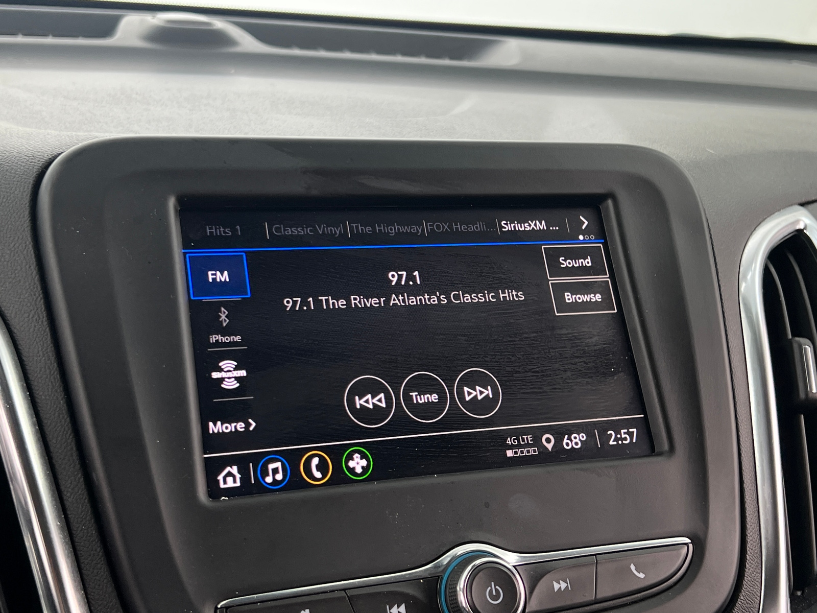 Thumbnail: 2024 Chevrolet Equinox - 4
