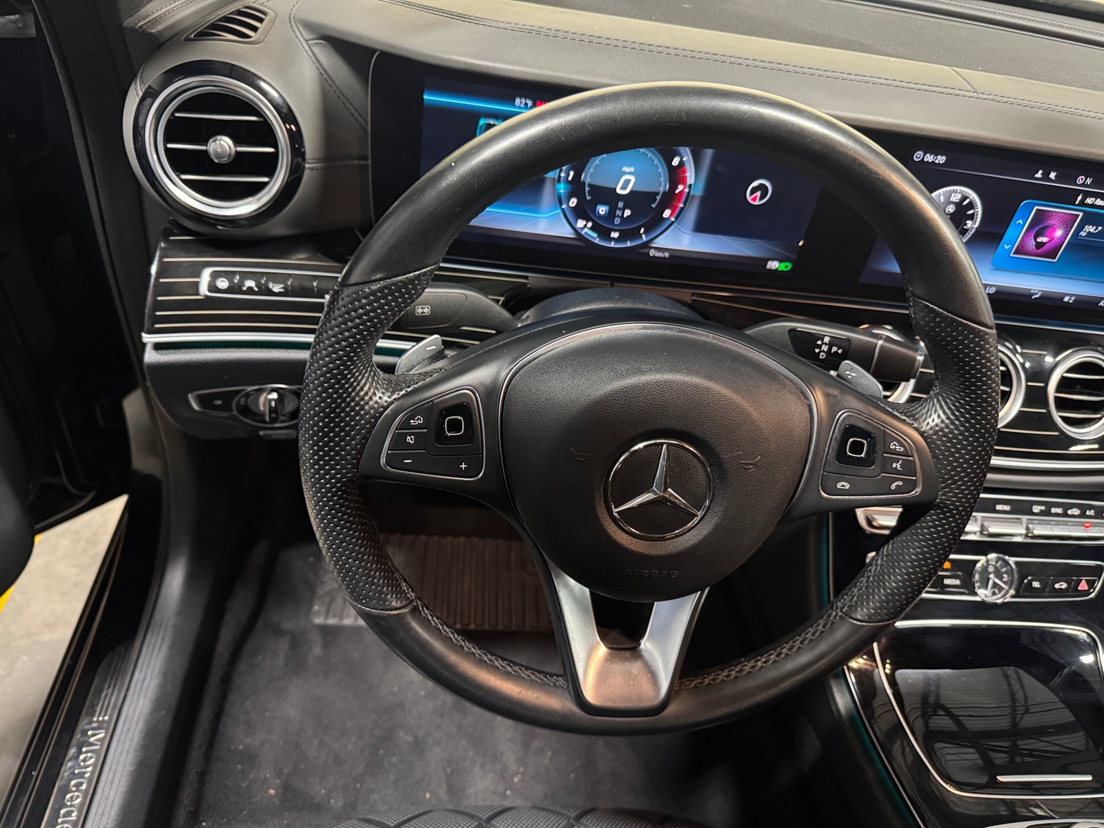Thumbnail: 2018 Mercedes-Benz E-Class - 4