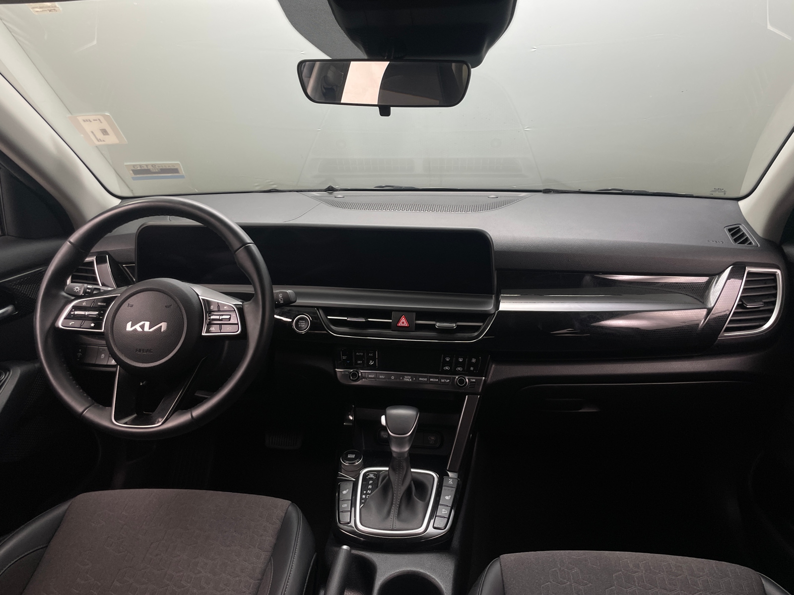Thumbnail: 2024 Kia Seltos - 2