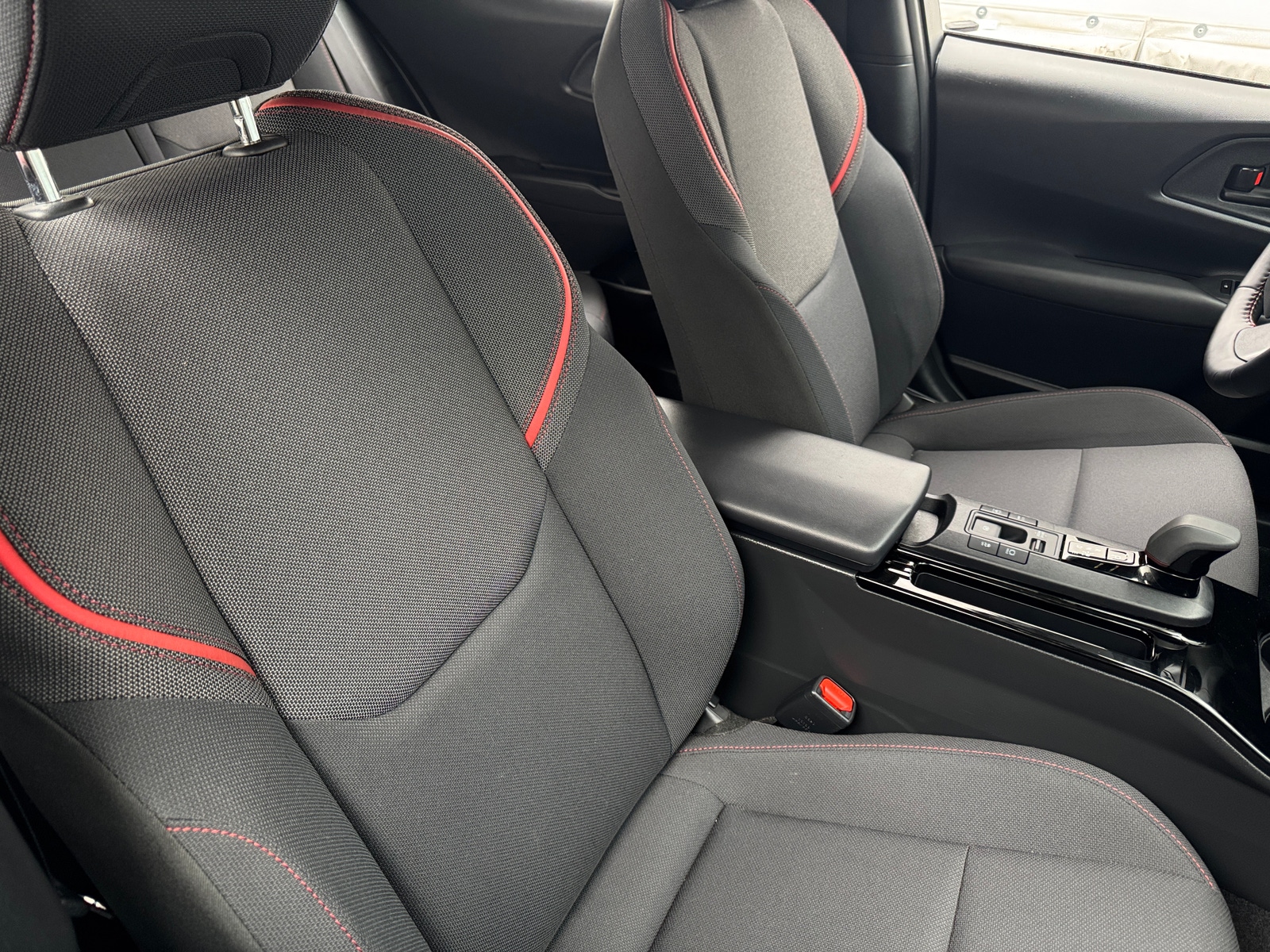 Thumbnail: 2024 Toyota Prius Prime - 2