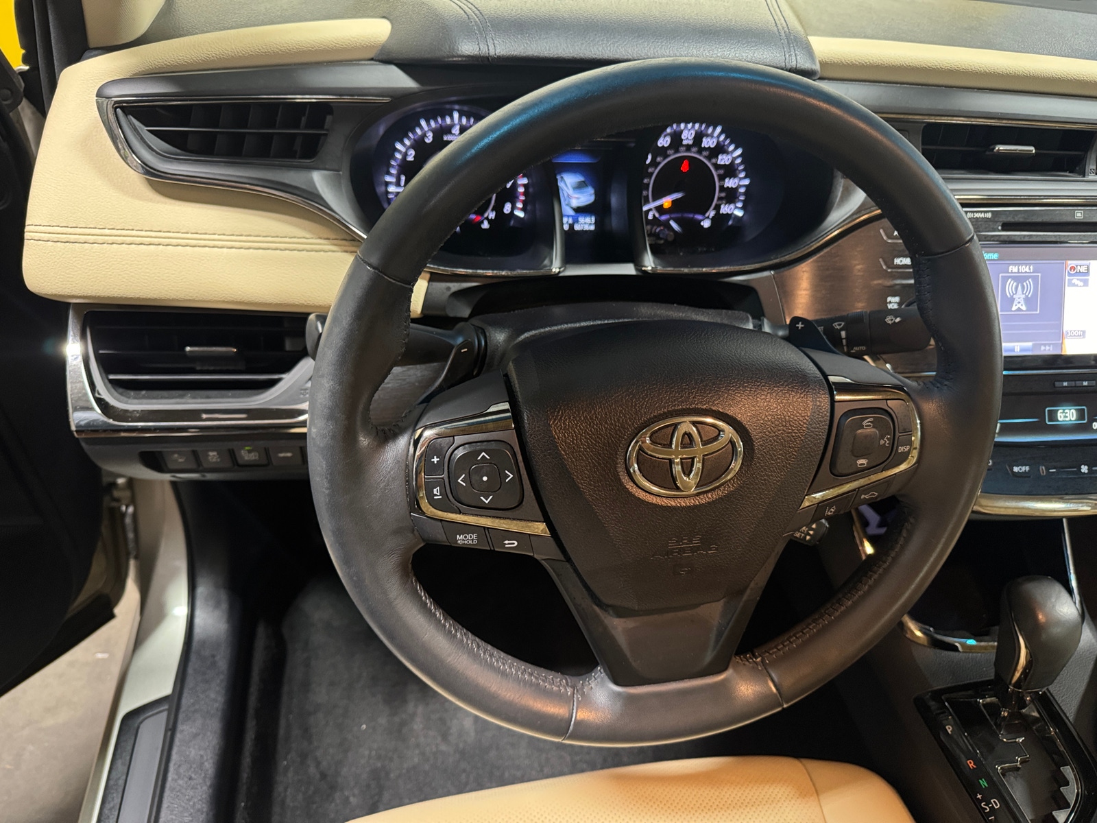 Thumbnail: 2016 Toyota Avalon - 4