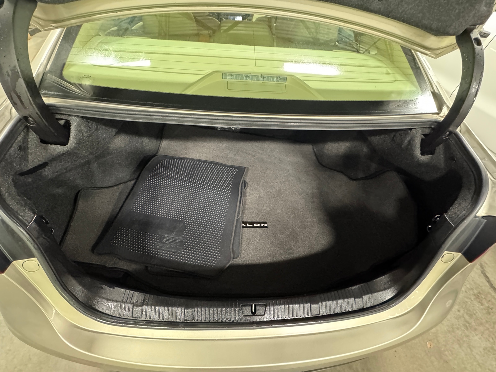 Thumbnail: 2016 Toyota Avalon - 6
